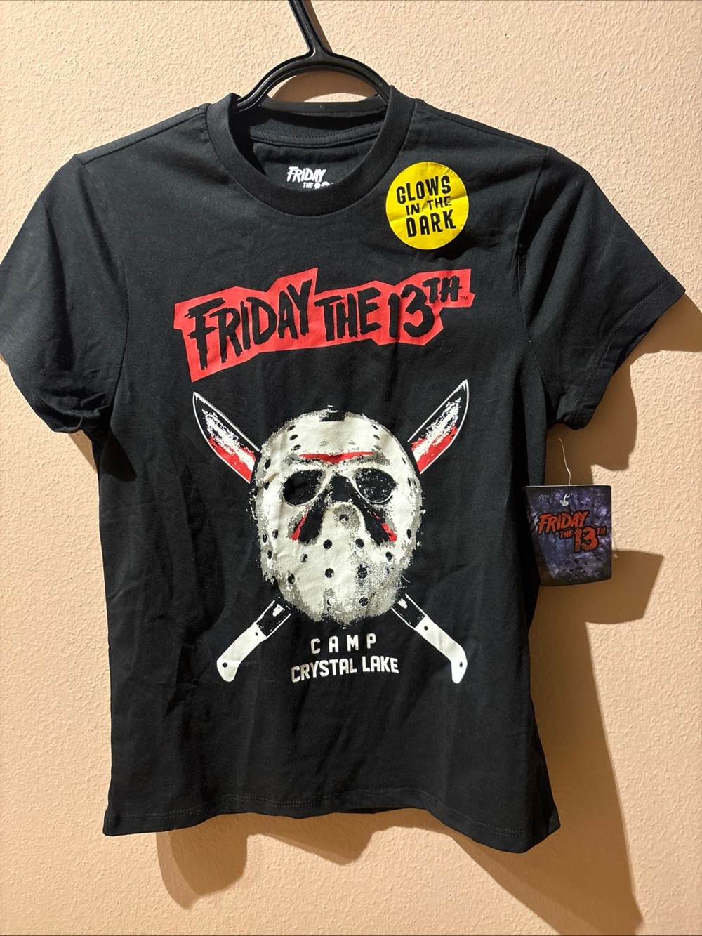 Jason Voorhees Friday the 13th Graphic T-Shirt - Adult size Small NEW